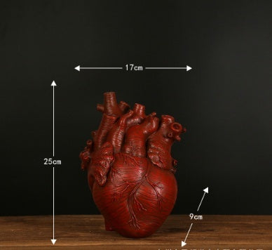 "Art Vase Heart Sculpture β An elegant resin heart sculpture without a base, crafted in American style, perfect for adding a touch of love and sophistication to any room as a decorative ornament."