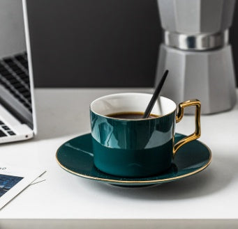 Indulge in a touch of luxury with the Phnom Penh Elegance Small Coffee Cup, designed for those who appreciate both style and function. Perfectly crafted for your daily coffee ritual, this exquisite ceramic cup adds a sophisticated flair to your collection.