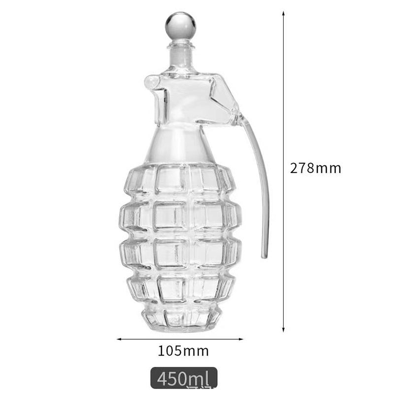 Elevate your wine fermentation experience with the Unique Grenade-Shaped Glass Wine Fermentation Jar, a true blend of artistic craftsmanship and modern functionality. Perfect for rum enthusiasts or those looking to create their own unique brew, this jar brings a striking, creative twist to the traditional fermentation process.