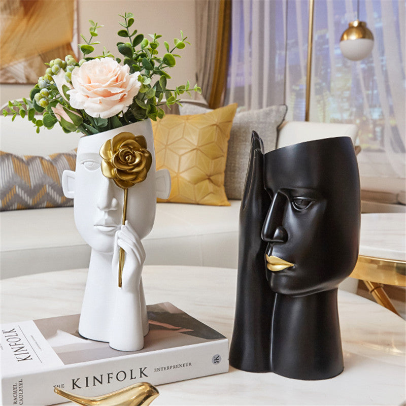 Twin ornaments resin vase, a perfect blend of light luxury and modern home décor to enhance any space. #ResinVase #LightLuxuryDécor #HomeAccessories #ModernVase #ElegantHomeStyle #LuxuryDecor #ChicInterior #DecorativeVase