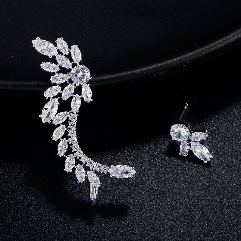 These elegant **Earrings** are crafted from durable **Copper** with a sleek **geometric design**. Finished with **diamond processing**, they offer a touch of sophistication perfect for any occasion.