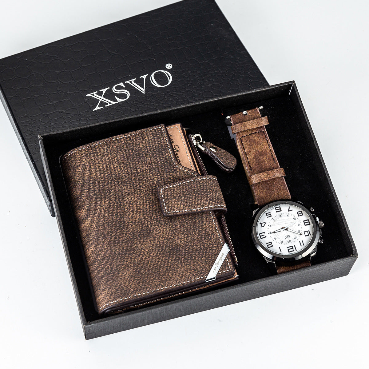 **Men's Gift Set β Stylish & Functional π** A **chronograph** watch with a **PU strap** and **stainless steel buckle**, paired with a sleek wallet. The **4.0cm dial** and **24x2cm strap** offer a comfortable fit. Perfect for any occasion! βπΌ