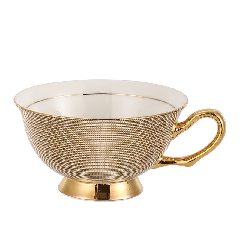 European elegance luxury coffee cup set, offering a sophisticated and timeless design for your coffee moments. #LuxuryCoffeeSet #EuropeanElegance #TimelessDesign #SophisticatedStyle #CoffeeLovers #ElegantTableware #FineChina #LuxuryAccessories