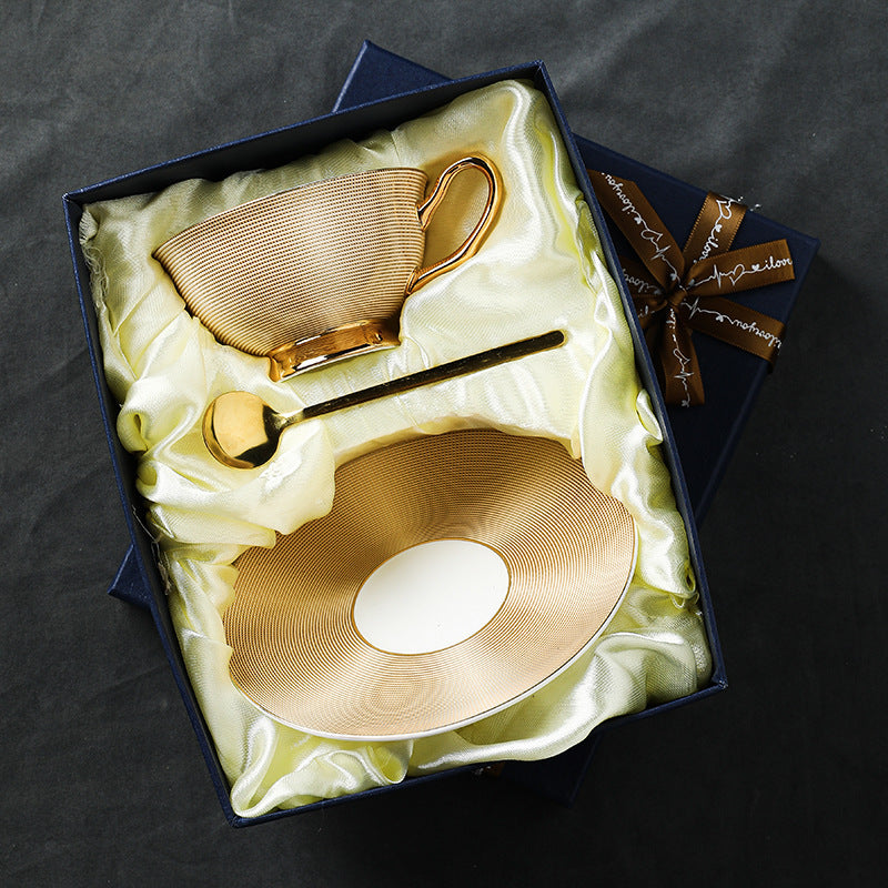 European elegance luxury coffee cup set, offering a sophisticated and timeless design for your coffee moments. #LuxuryCoffeeSet #EuropeanElegance #TimelessDesign #SophisticatedStyle #CoffeeLovers #ElegantTableware #FineChina #LuxuryAccessories