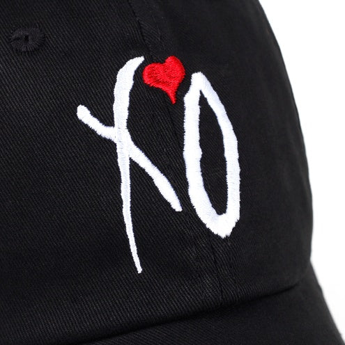 Add a touch of fun and flair to your everyday look with the Embroidered Love XO Baseball Cap. Featuring playful and stylish embroidery, this cap is the perfect blend of casual comfort and street-style fashion.