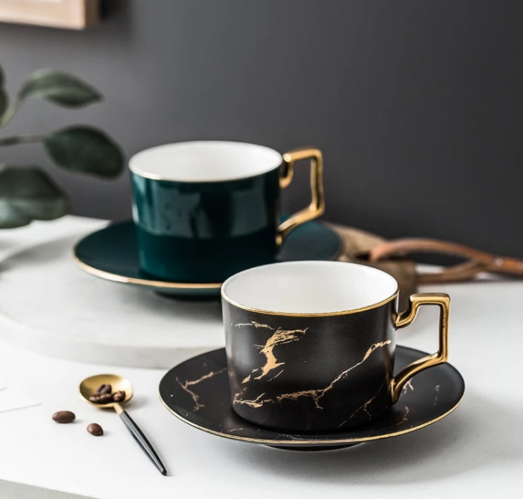 Indulge in a touch of luxury with the Phnom Penh Elegance Small Coffee Cup, designed for those who appreciate both style and function. Perfectly crafted for your daily coffee ritual, this exquisite ceramic cup adds a sophisticated flair to your collection.