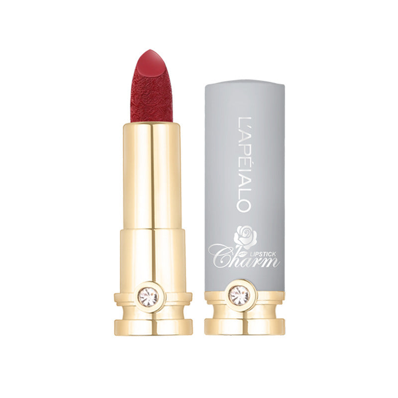 Lipstick set featuring a combination of lip gloss and lipstick, suitable for all skin types, with a shelf life of 3 years, designed to modify and enhance the lips.