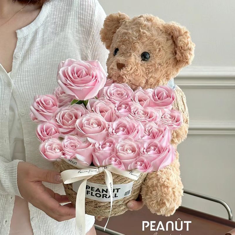 Stuffed Bear with Bouquet – Adorable teddy bear with preserved fresh flowers, LED lights, and a greeting card. Perfect gift for any occasion like birthdays or anniversaries.
