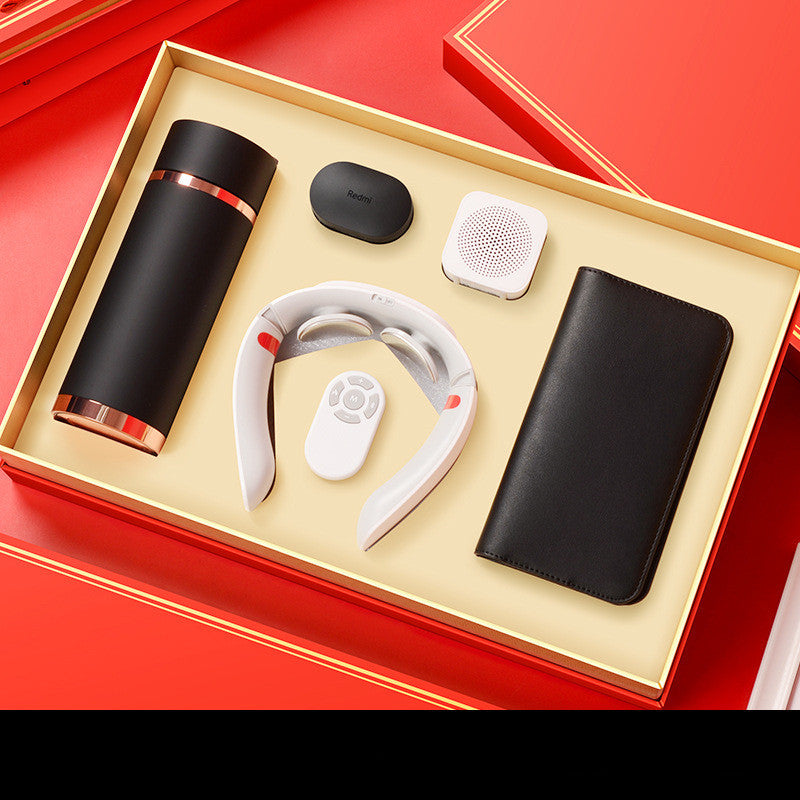 Treat yourself or a loved one to the ultimate in relaxation and luxury with the Premium Massager, the perfect gift for festive occasions or corporate giveaways. This multifunctional gift set blends modern style and advanced technology for an unforgettable experience.