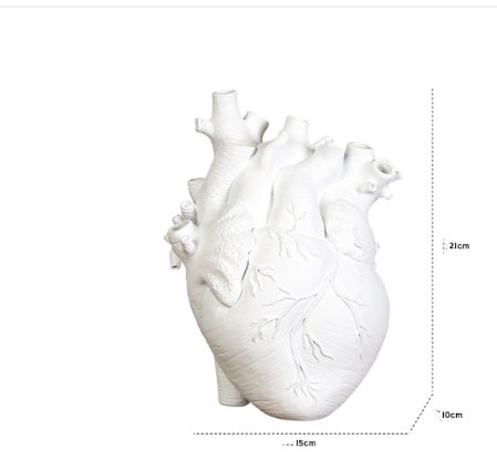 "Art Vase Heart Sculpture β An elegant resin heart sculpture without a base, crafted in American style, perfect for adding a touch of love and sophistication to any room as a decorative ornament."