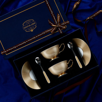 European elegance luxury coffee cup set, offering a sophisticated and timeless design for your coffee moments. #LuxuryCoffeeSet #EuropeanElegance #TimelessDesign #SophisticatedStyle #CoffeeLovers #ElegantTableware #FineChina #LuxuryAccessories