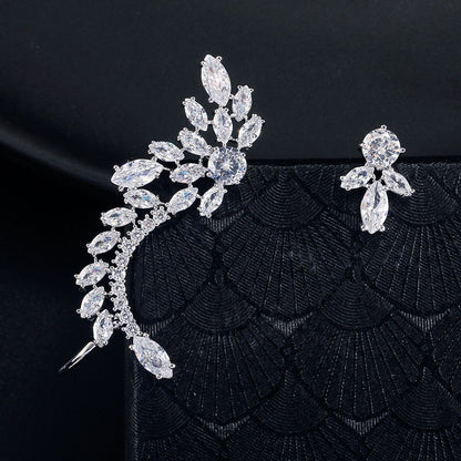 These elegant **Earrings** are crafted from durable **Copper** with a sleek **geometric design**. Finished with **diamond processing**, they offer a touch of sophistication perfect for any occasion.