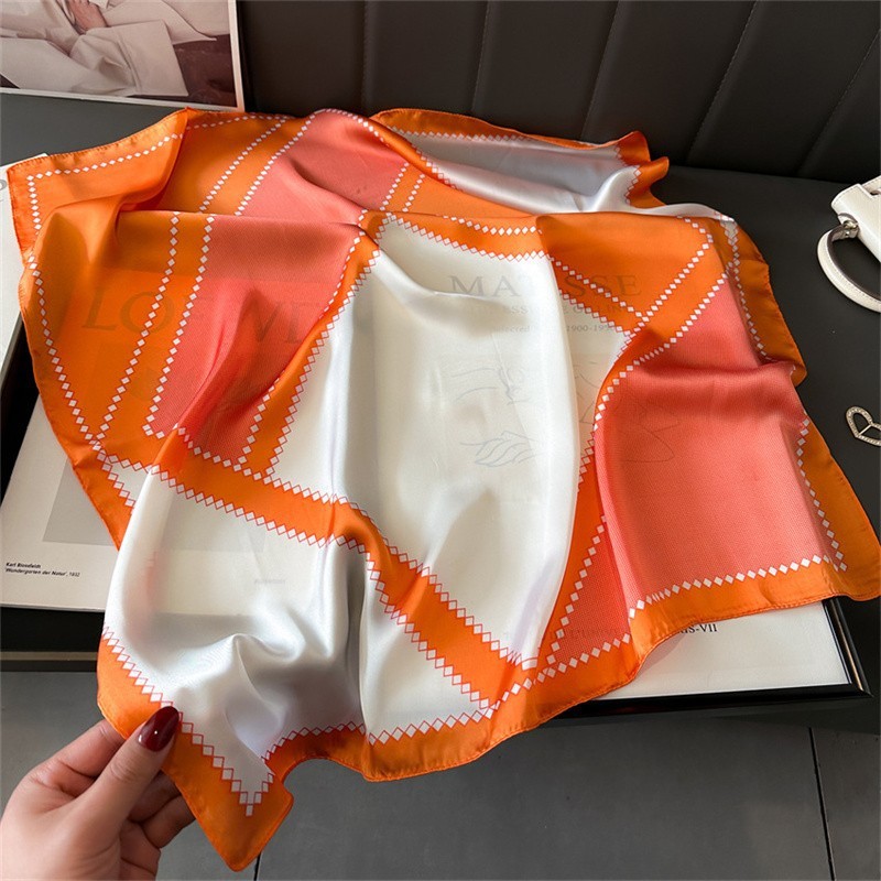 Artificial Silk Scarf Gift Set – Soft and elegant 70×70 cm silk satin scarf, perfect for spring, summer, and autumn. Lightweight, smooth, and versatile for various styling options. Available in multiple colors. An ideal gift choice.