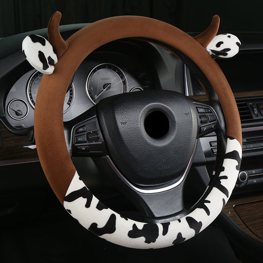 Plush cute car steering wheel cover made from soft short plush material, providing a comfortable and breathable grip. Fits most steering wheels with a 38cm diameter, suitable for all seasons.