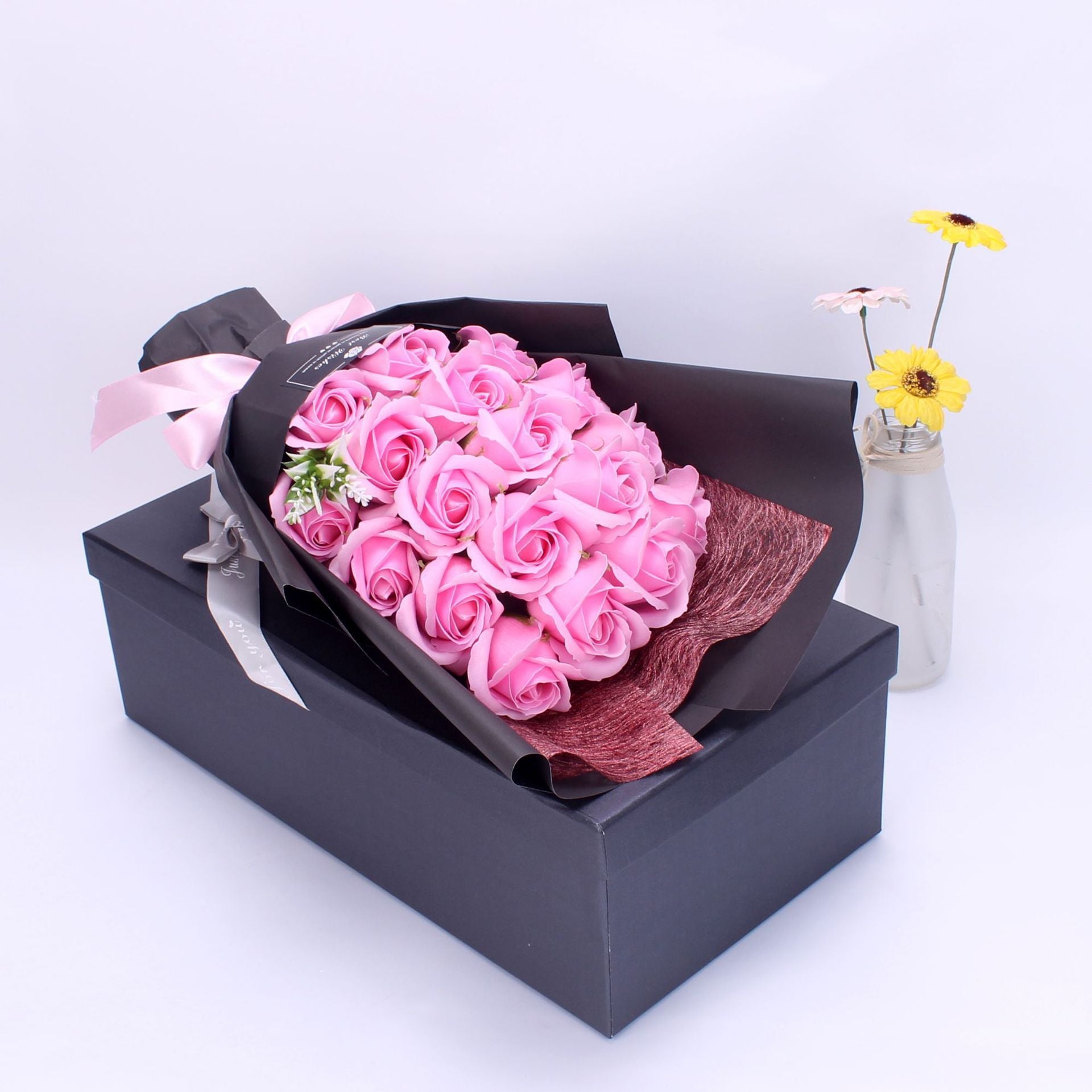 **Bouquet Soap Rose Flower – Elegant & Handcrafted 🌹** A **handmade soap rose bouquet** in a **gift box**, perfect for **birthdays**, **graduations**, and **special occasions** like **Valentine's Day**, **Mother's Day**, and more. A timeless and fragrant gift for anyone! 🎁