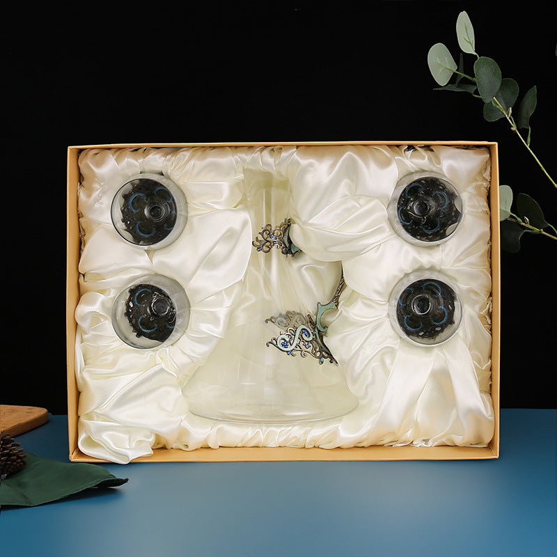 Canzhuo wine glass decanter set featuring elegant European-style red wine glasses (301-400ml) in a gift box, available in various sets with options for custom logo printing.