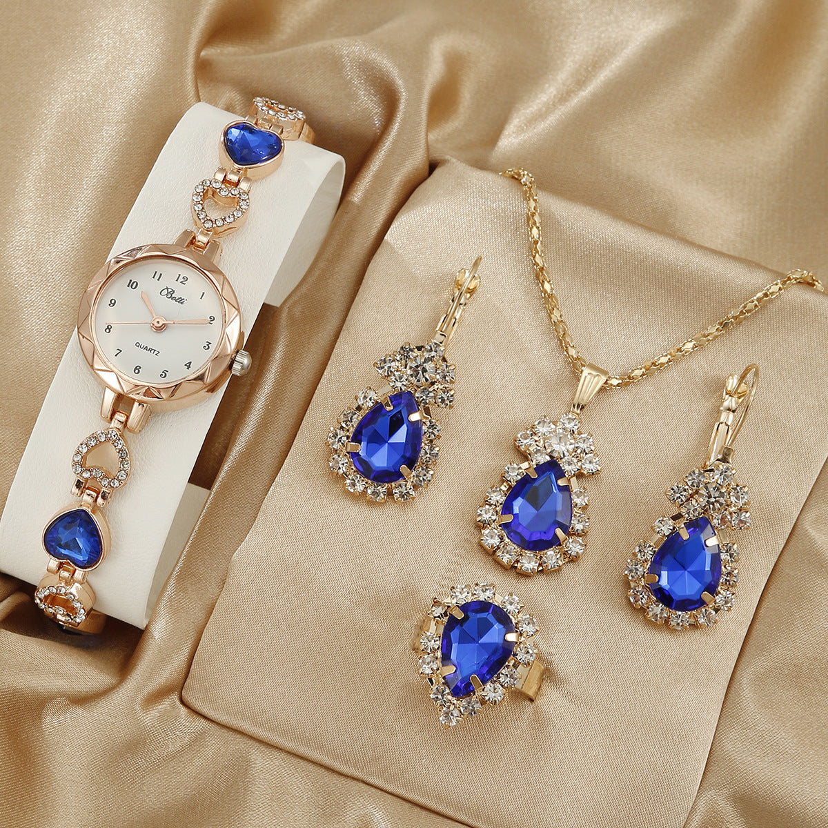 Embrace elegance and simplicity with the Women's Simple Disc Quartz Watch, a beautiful timepiece designed for modern women. This light luxury set combines the perfect balance of functionality and fashion, making it a versatile accessory for any occasion.