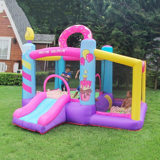 Inflatable castle for kids, made of durable PVC fabric with dimensions 270x290x220cm. Includes a 350W fan for easy setup and deflation. Ideal for household amusement.