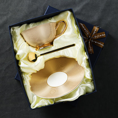 European elegance luxury coffee cup set, offering a sophisticated and timeless design for your coffee moments. #LuxuryCoffeeSet #EuropeanElegance #TimelessDesign #SophisticatedStyle #CoffeeLovers #ElegantTableware #FineChina #LuxuryAccessories