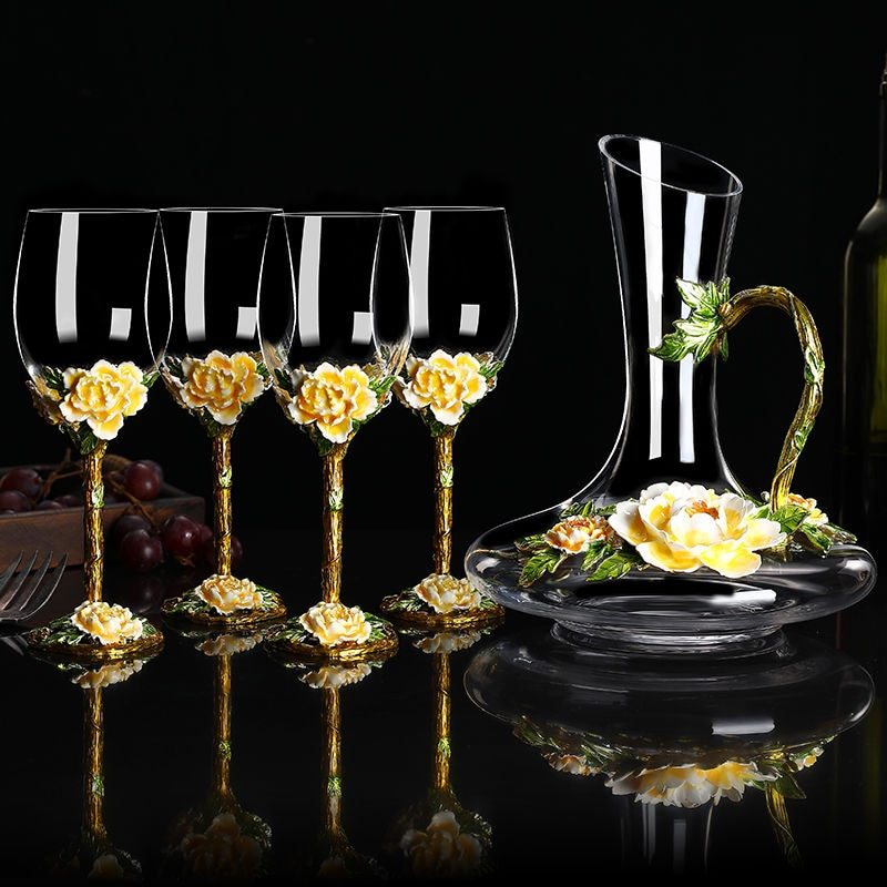 Canzhuo wine glass decanter set featuring elegant European-style red wine glasses (301-400ml) in a gift box, available in various sets with options for custom logo printing.