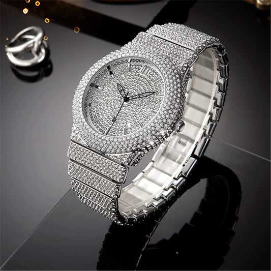 Exude elegance and sophistication with the Luxury Diamond-Embedded Men's Quartz Watch, a statement timepiece designed for the modern man who appreciates style and precision. Adorned with sparkling diamonds and featuring a color calendar, this watch is the perfect blend of luxury and functionality.