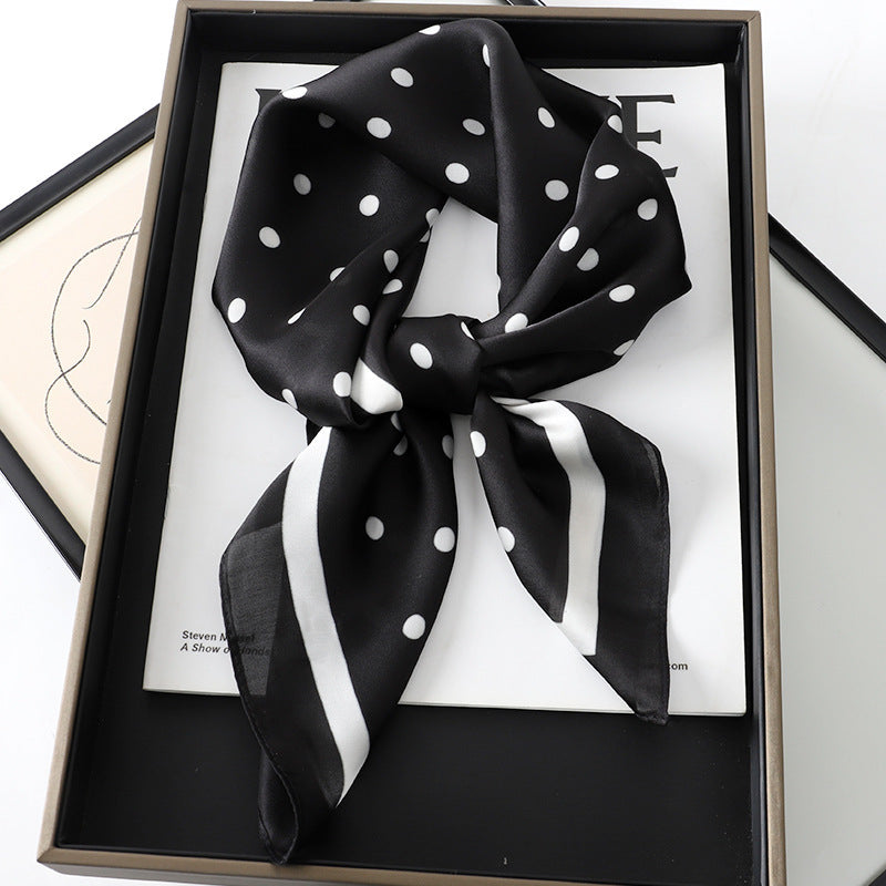 Artificial Silk Scarf Gift Set – Soft and elegant 70×70 cm silk satin scarf, perfect for spring, summer, and autumn. Lightweight, smooth, and versatile for various styling options. Available in multiple colors. An ideal gift choice.