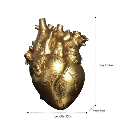 "Art Vase Heart Sculpture – An elegant resin heart sculpture without a base, crafted in American style, perfect for adding a touch of love and sophistication to any room as a decorative ornament."