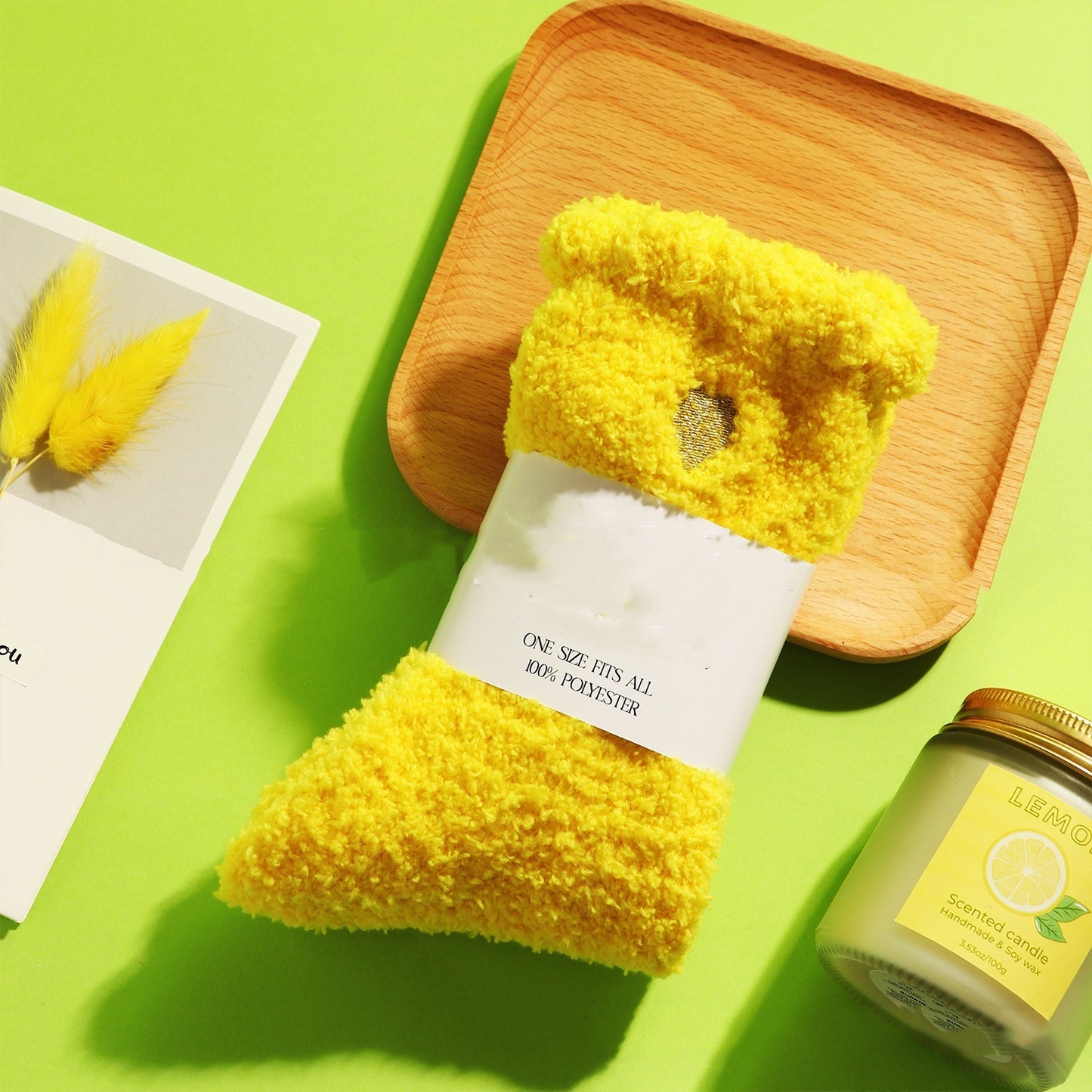 Bring a refreshing burst of citrus goodness to your gift-giving with the Fresh & Zesty Lemon-Themed Birthday Gift Set. Perfect for those who appreciate modern simplicity and creative, unique presents, this set adds a fresh, vibrant touch to any celebration.