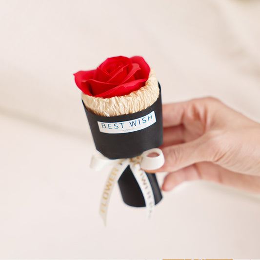 Elegant dried flower bouquet car vent ornament, available in red, pink, champagne, black, and litchi powder roses, adding a stylish and romantic touch to any vehicle.