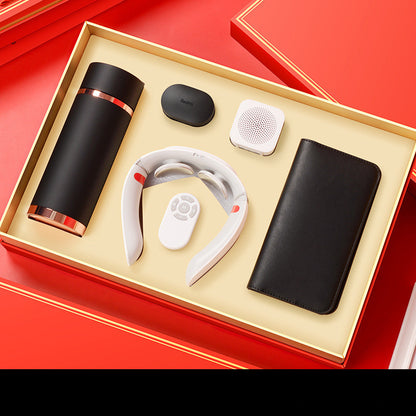 Treat yourself or a loved one to the ultimate in relaxation and luxury with the Premium Massager, the perfect gift for festive occasions or corporate giveaways. This multifunctional gift set blends modern style and advanced technology for an unforgettable experience.