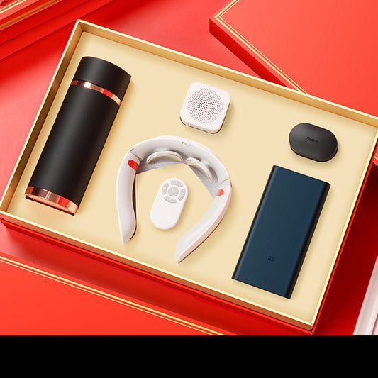 Treat yourself or a loved one to the ultimate in relaxation and luxury with the Premium Massager, the perfect gift for festive occasions or corporate giveaways. This multifunctional gift set blends modern style and advanced technology for an unforgettable experience.
