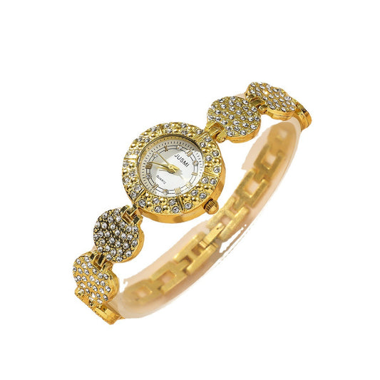 Diamond luxury bracelet watch set, a perfect blend of timeless elegance and sparkling sophistication for any occasion. #DiamondWatch #LuxuryBracelet #TimelessElegance #LuxurySet #SparklingJewelry #ElegantAccessories #LuxuryTimepiece #ChicStyle