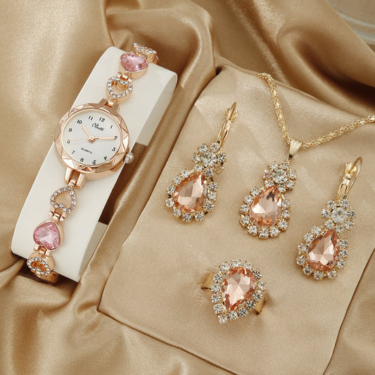 Embrace elegance and simplicity with the Women's Simple Disc Quartz Watch, a beautiful timepiece designed for modern women. This light luxury set combines the perfect balance of functionality and fashion, making it a versatile accessory for any occasion.