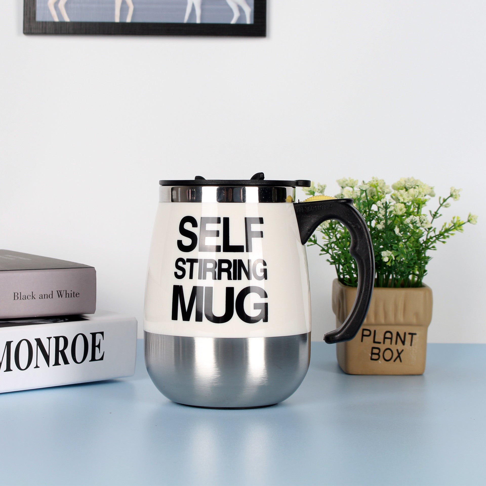 "Electric Self-Stirring Coffee Mug – A convenient, one-touch self-mixing mug with a 401-500ml capacity, available in multiple vibrant colors. Perfect for coffee, tea, and hot chocolate lovers at home or on the go."