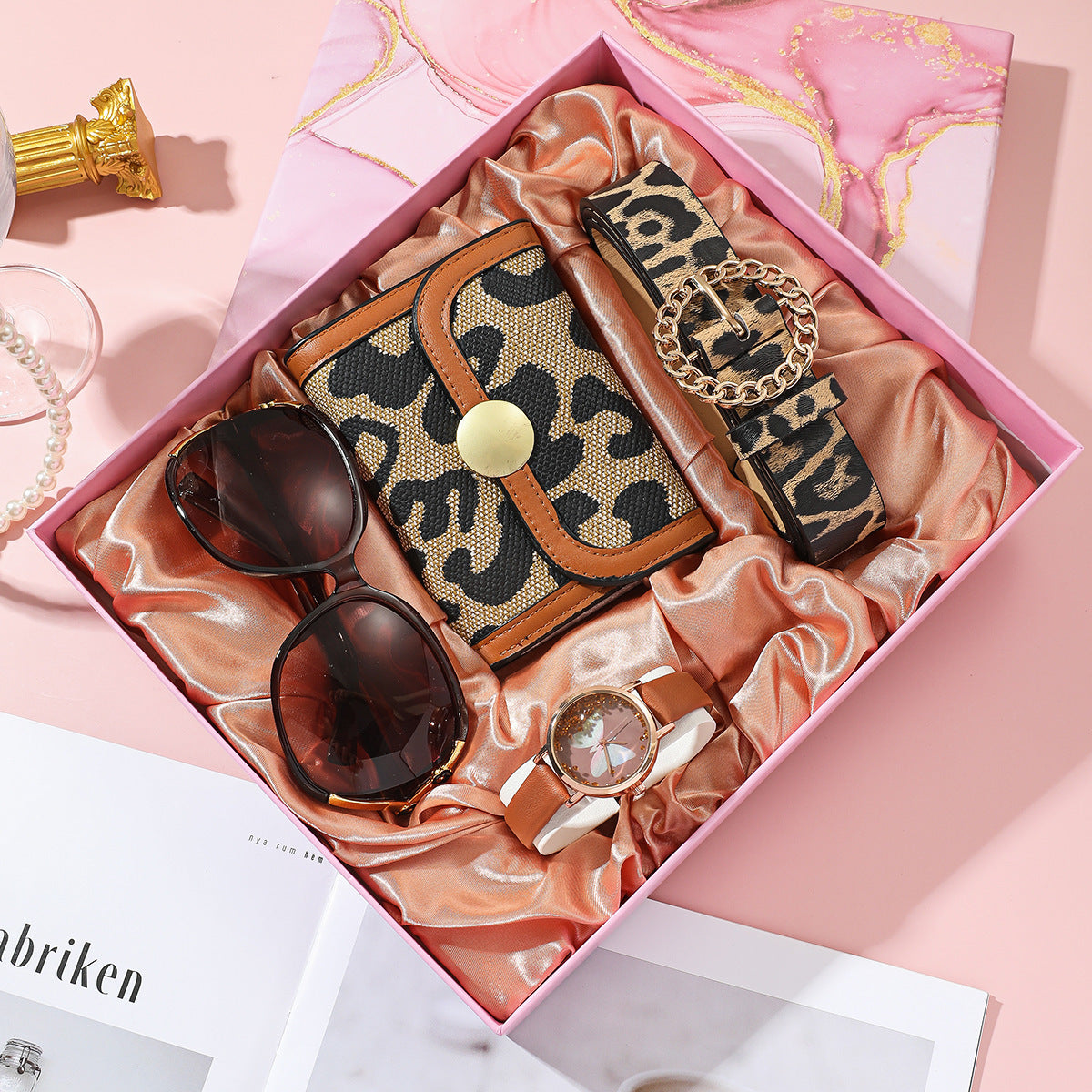Women's elegant jewelry set including a quartz movement watch with a 35mm dial, leather belt, glasses, wallet, and packaging box, available in diamond, square, or round watch packages.