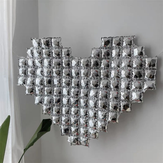 Large Birthday Party Background Wall Balloon made of aluminum film in heart shapes, available in red, silver, gold, and pink. Perfect for themed parties and celebrations.
